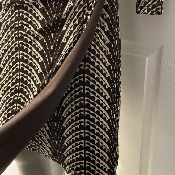 EUC SEXY KENNETH COLE SILK FAUX WRAP V~NECK DRESS - Picture 6 of 9